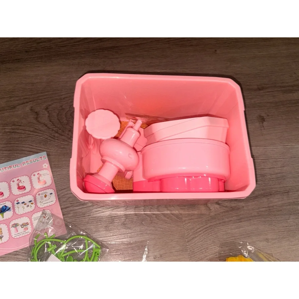 Kids DIY Flower Making Kit Pink Floral Craft Set with‎ Storage Case & Press Tool